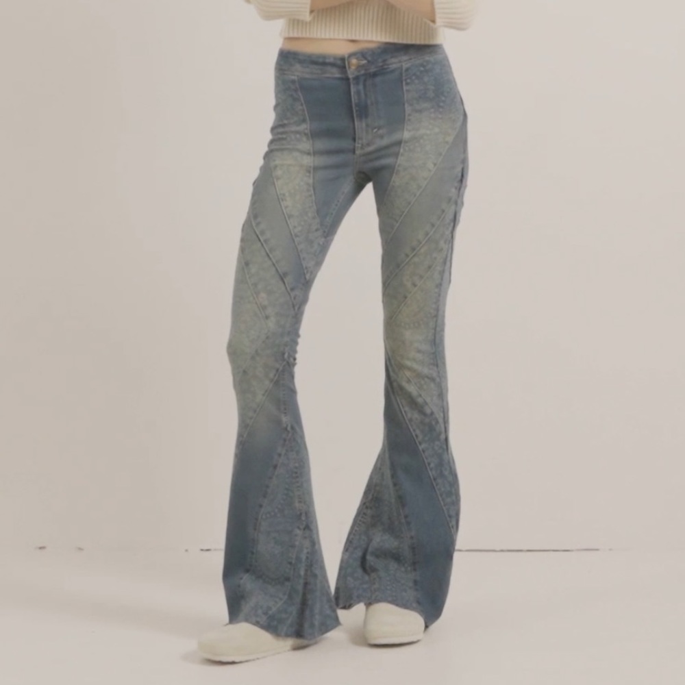 *NWT* Free People We The Free Mermaid Mid-Rise Flare Jeans size 26